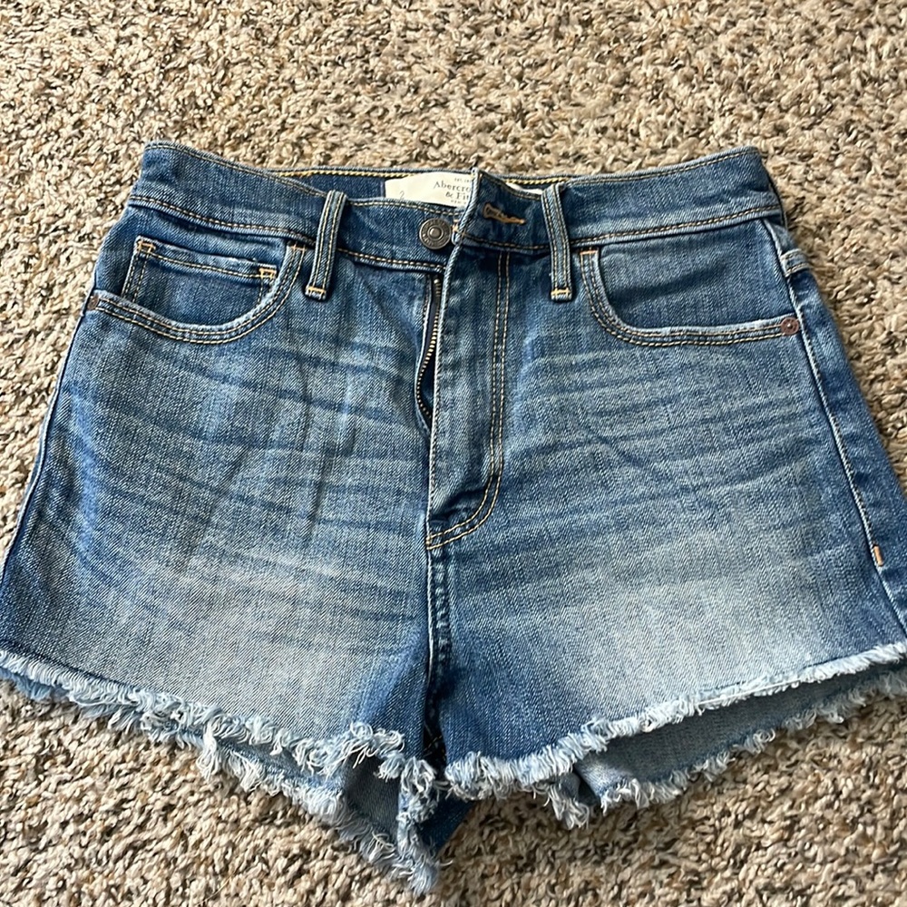 Abercrombie & Fitch Short